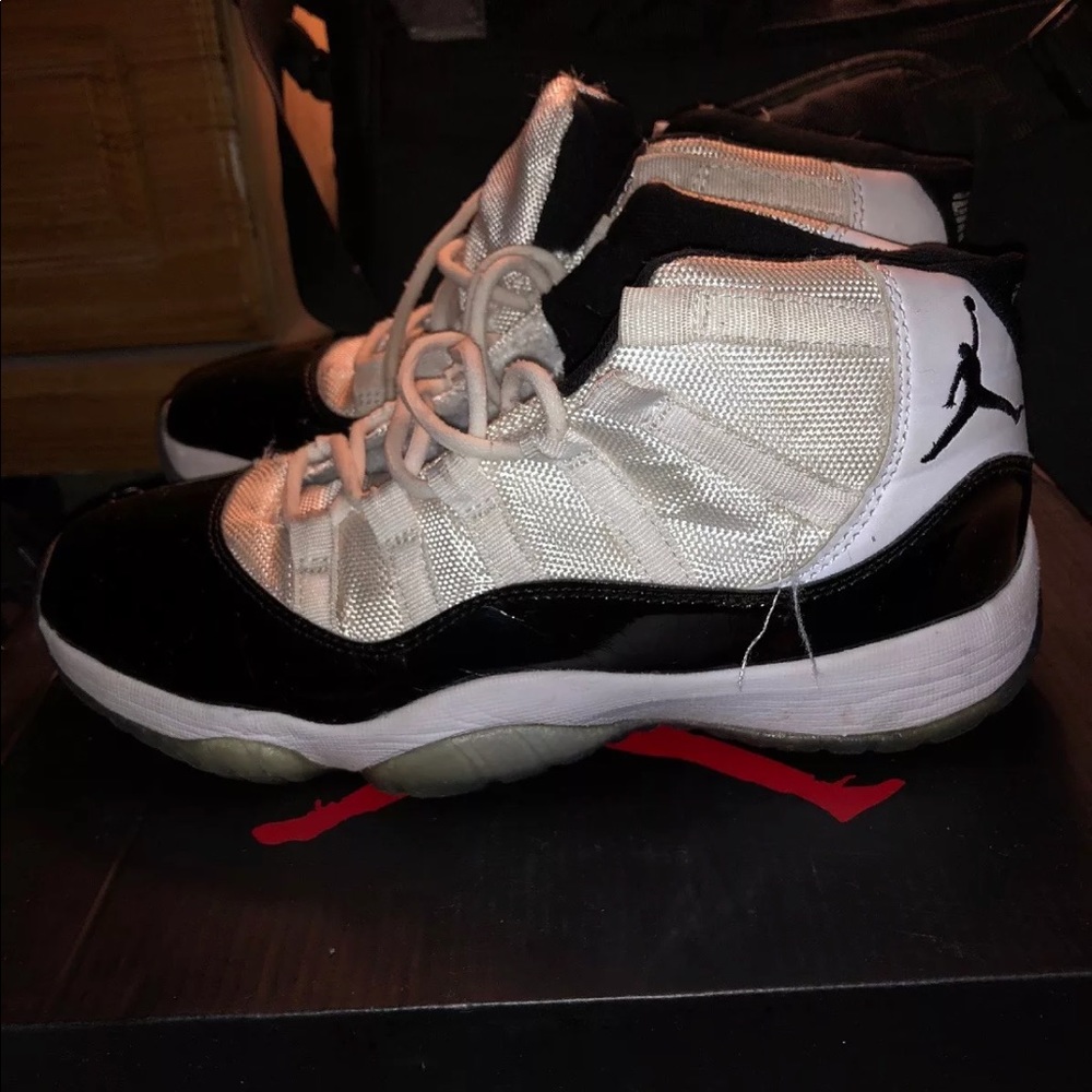 Jordan retro 11 concord used men’s size 8